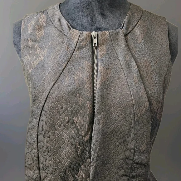 Womens W118 Walter Baker Peplum Top-Size Small - Picture 9 of 17